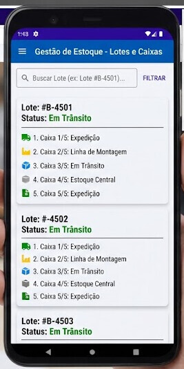 A smartphone screen displays an inventory management app in Portuguese, showing the status and locations of boxes in various lots, all marked as 'In Transit.' (Captioned by AI)